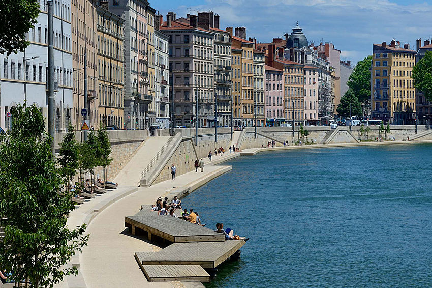 Les rives de Saône, la promenade du défilé de la Saône