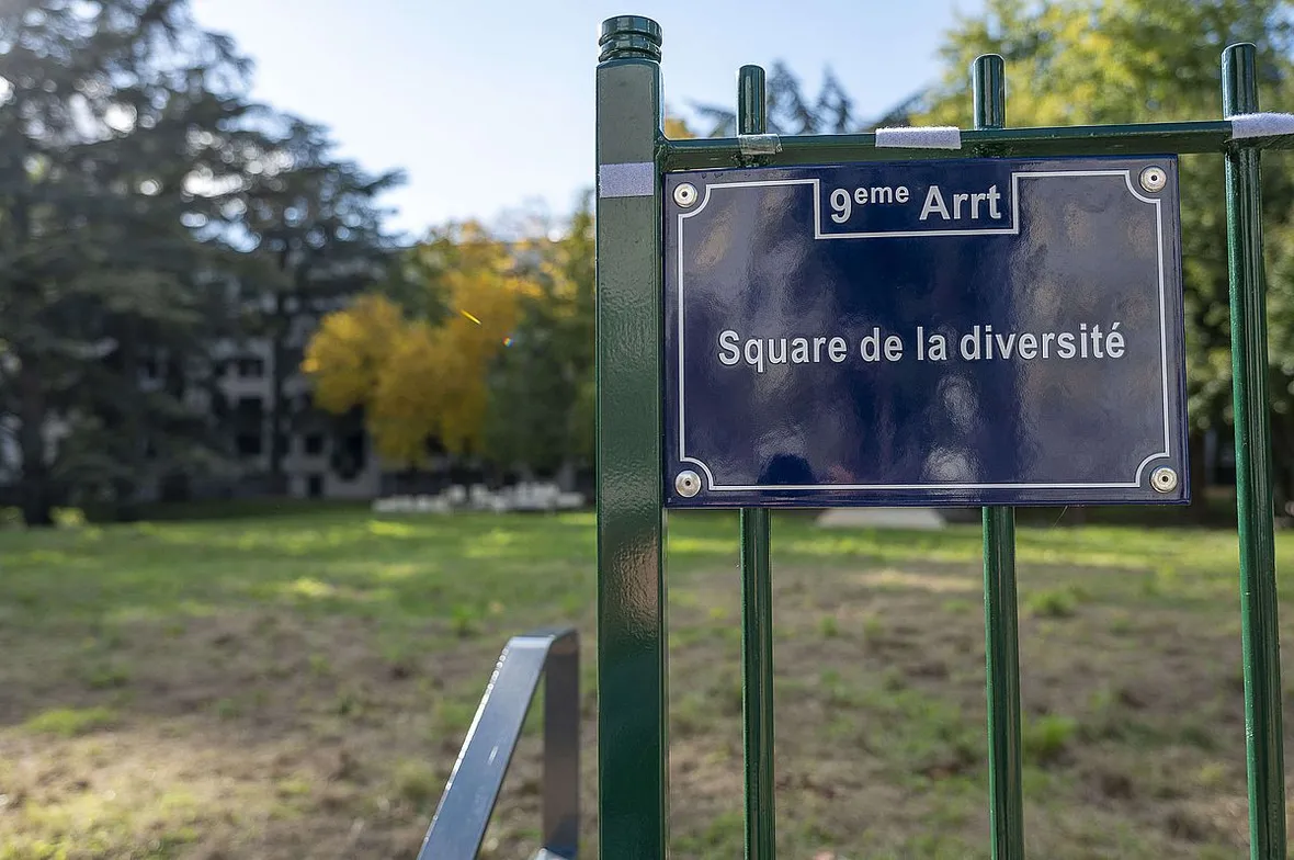 Une photo de 'ancien square des 400 qui a été renommé square de la Diversité.