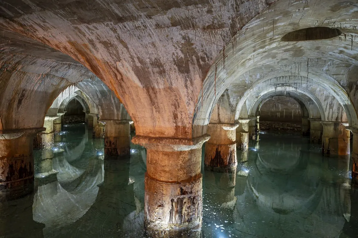 Usine des eaux de Saint-Clair à Caluire-et-Cuire