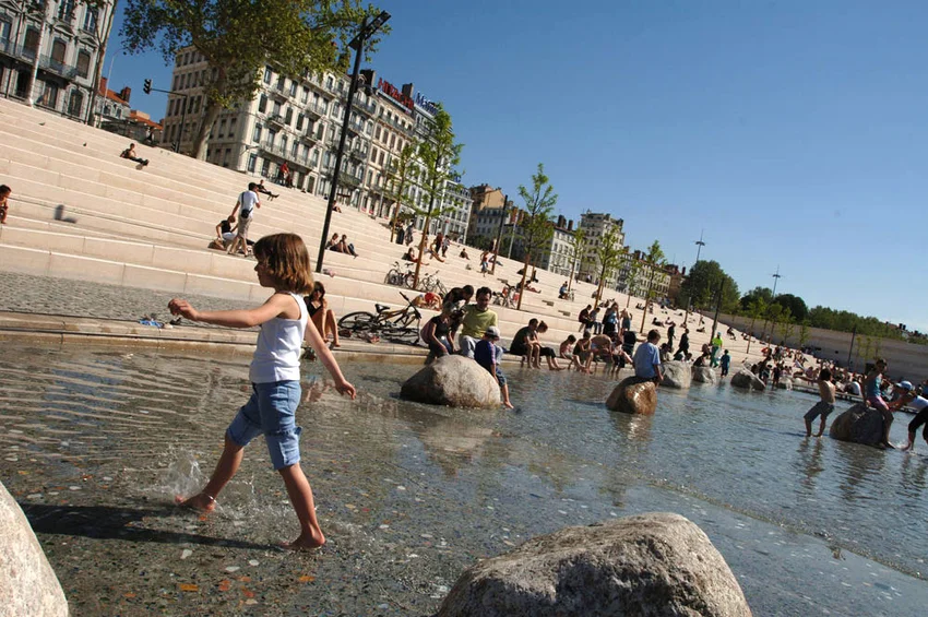 Les berges du Rhône