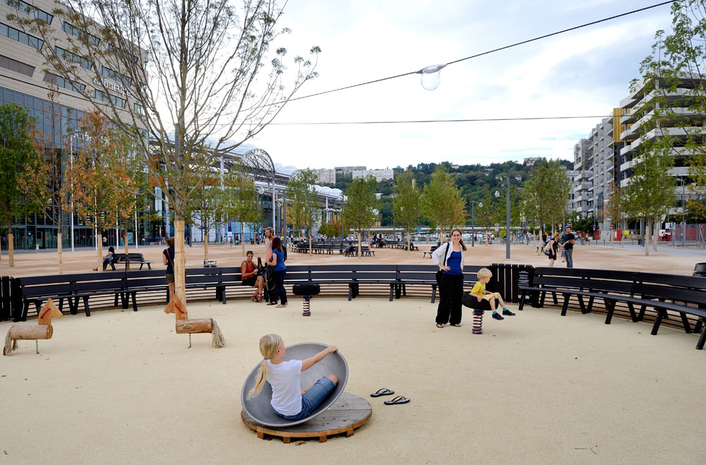 Esplanade François Mitterrand à la Confluence