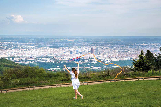 Vue sur la Métropole de Lyon depuis le Mont Thou